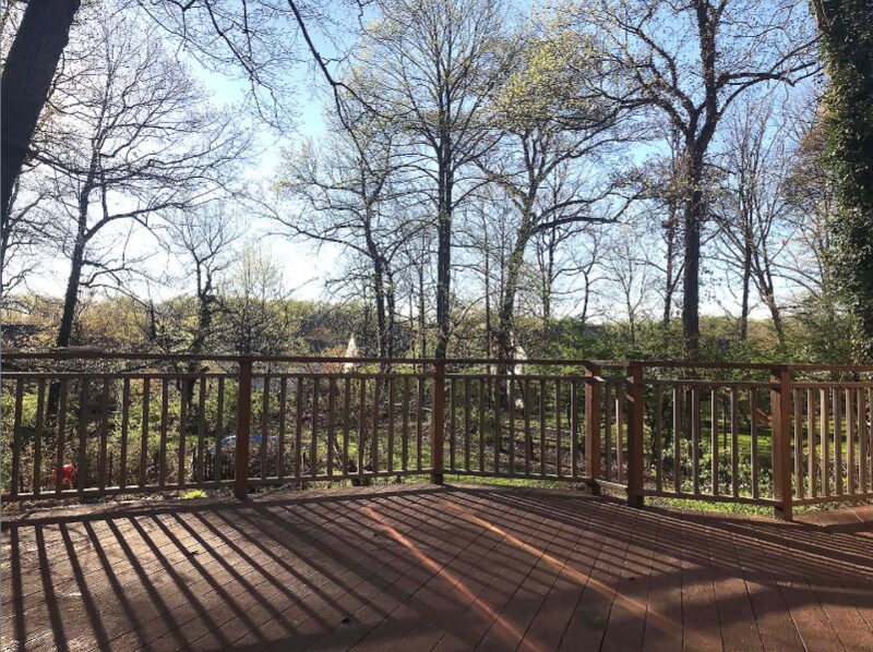 Building Photo - 44334 Village Dr