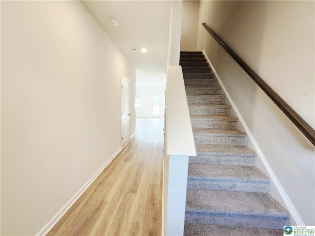 Building Photo - 1182 Susan Cir