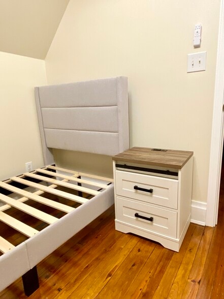 Bedroom 1 - 1372 Neil Ave