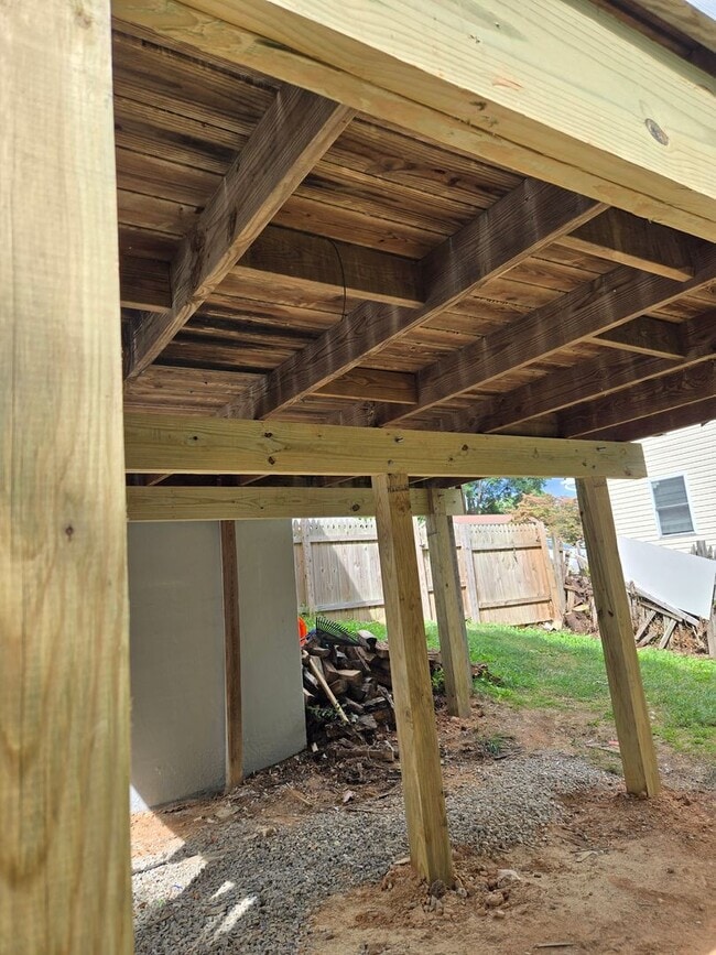 Building Photo - Single Family Home in Dale City