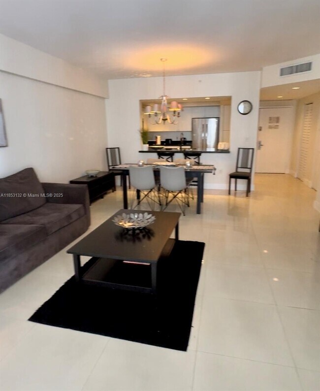 Building Photo - 17375 Collins Ave