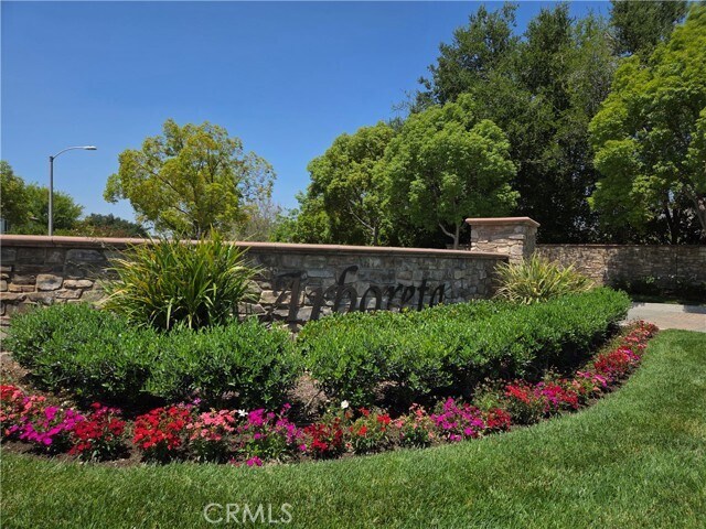 Building Photo - 175 Martindale Way