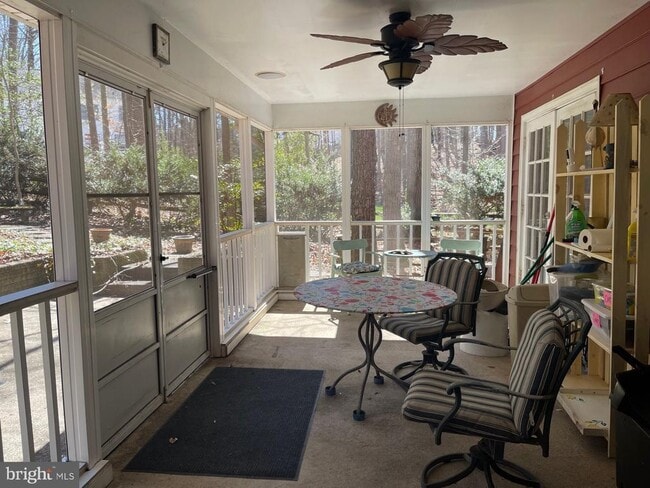 Building Photo - 130 Spring Wood Dr