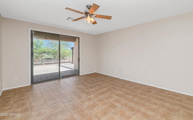 Building Photo - 1760 W Morse Dr