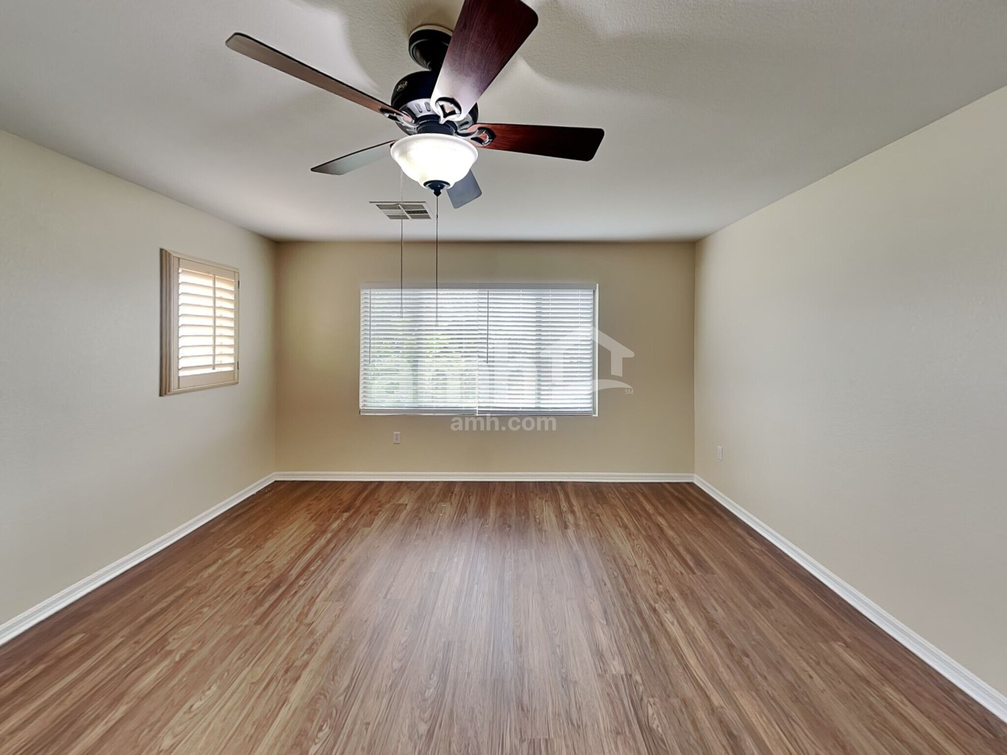 Building Photo - 136 Palatial Pines Ave