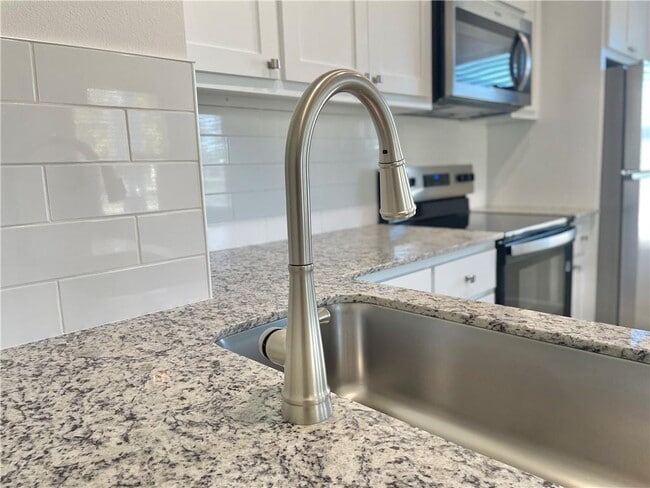 Building Photo - 506 Park St