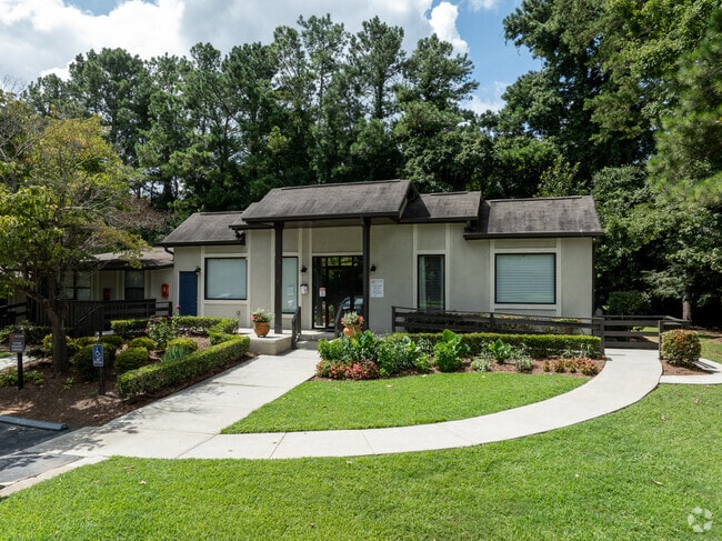 Building Photo - Bloom at Buford