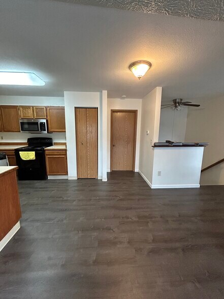 Small Dining Area, Partial Kitchen-Upper Level - 839 Merlin Loop