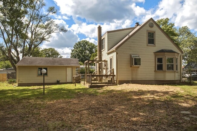 Building Photo - 25433 McDonald St