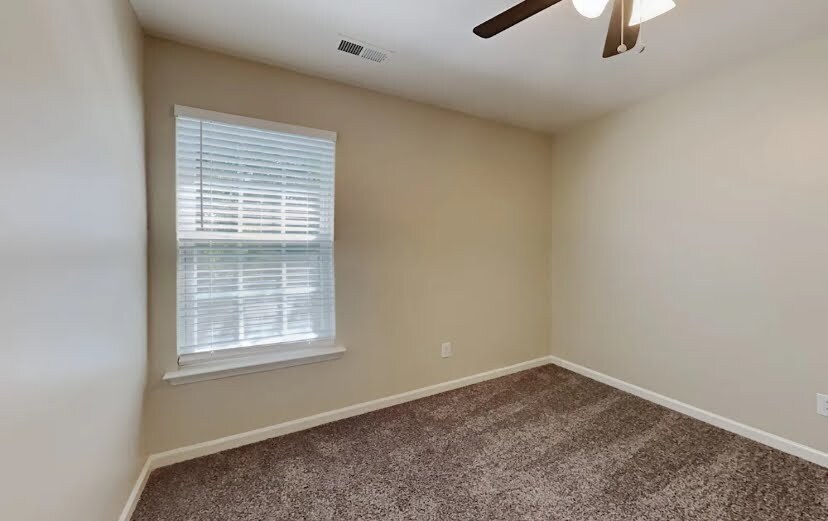 Building Photo - 7515 Starvalley Dr