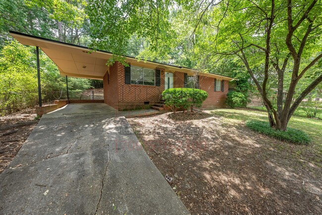 Building Photo - 1722 Emerson Ave