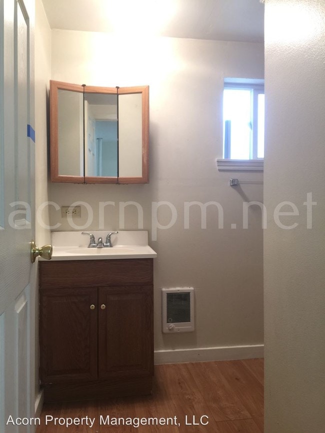 Building Photo - 842 Almaden St