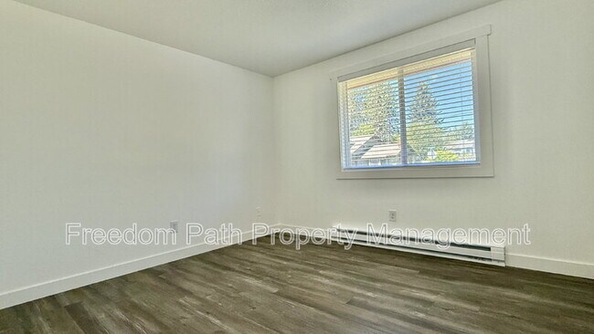 Building Photo - 3102 N 19th St