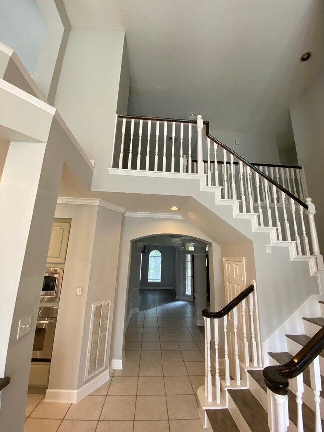 Building Photo - 1803 Red Bud Ln