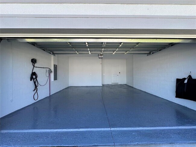 Building Photo - 3102 61st Dr E