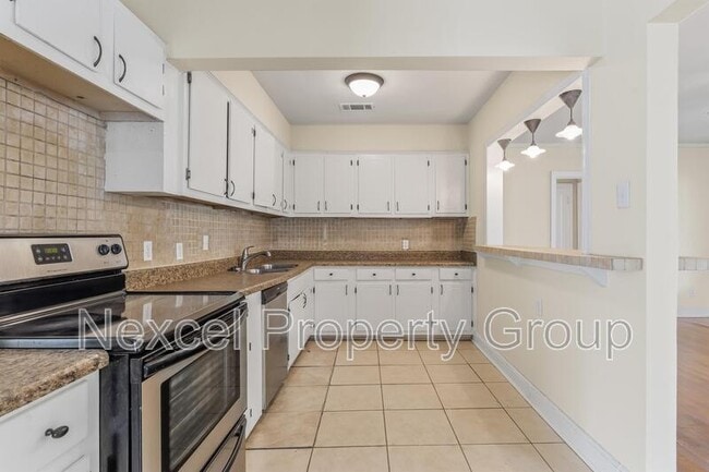 Building Photo - 3700 Douglass Ave