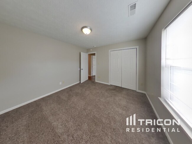 Building Photo - 12115 Mockernut Ct