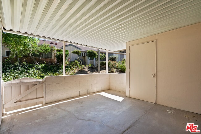 Building Photo - 26851 Oak Branch Cir