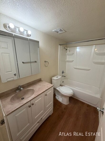 Building Photo - 1075 Holli Springs Ln