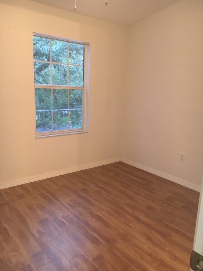 Building Photo - 8652 Hunters Key Cir