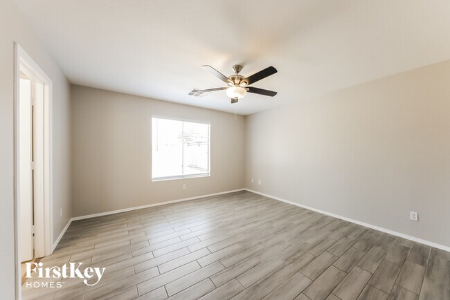 Building Photo - 10634 W Pima St