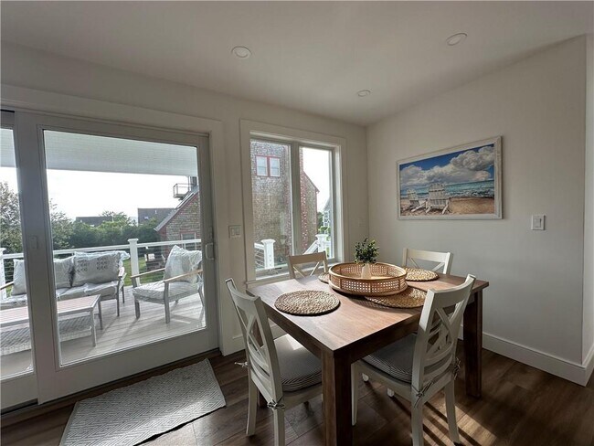 Building Photo - 443 Wolcott Ave