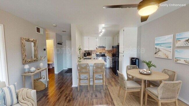 Building Photo - 10400 Caminito Cuervo