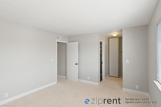 Building Photo - 4 br, 2.5 bath Townhome - 32259 Mercury Wa...