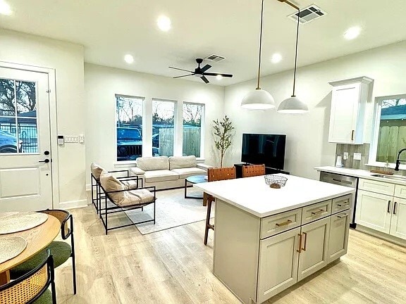 Building Photo - 5125 Van Fleet St