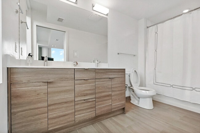 Building Photo - 2000 P St NW