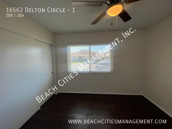 Building Photo - 16562 Delton Cir