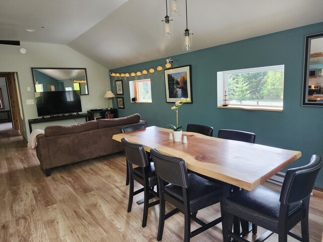 Building Photo - 2201 Hundley Rd