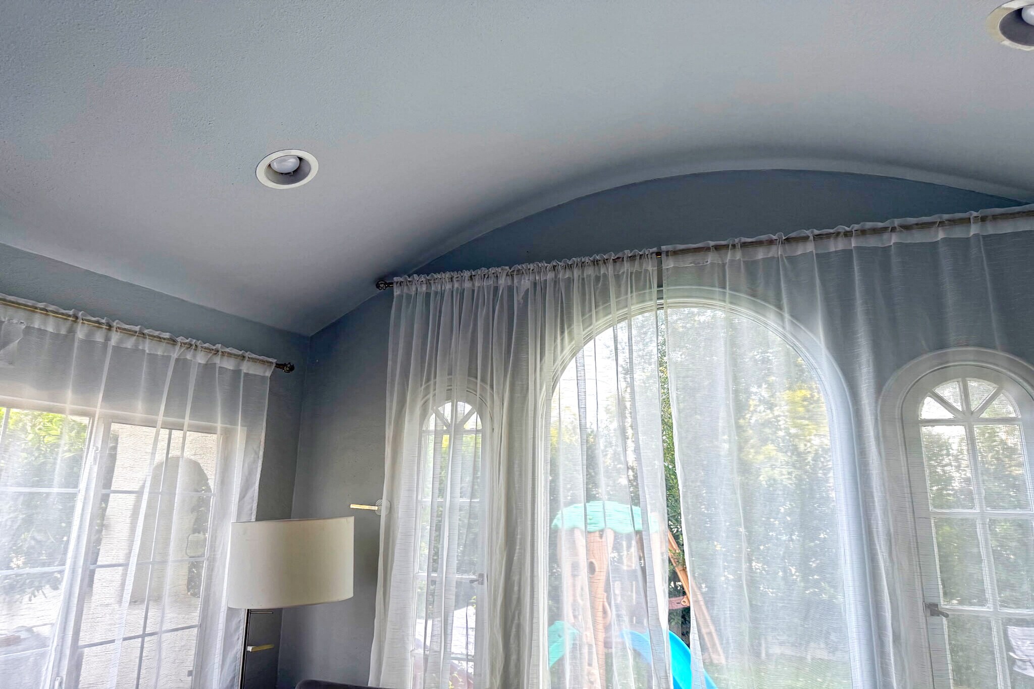 Building Photo - 1245 N Orchard Dr