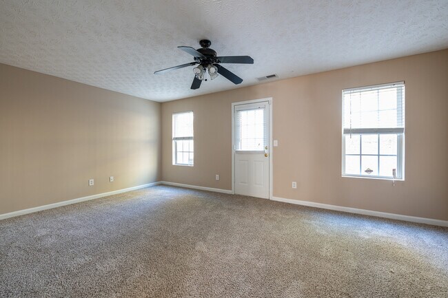 Building Photo - 6246 Redan Overlook