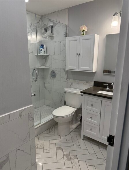 Primary Photo - 42 8th St
