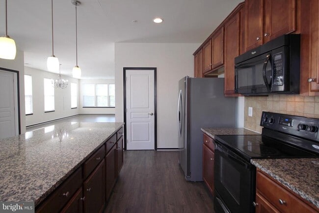 Building Photo - 14782 Mason Creek Cir