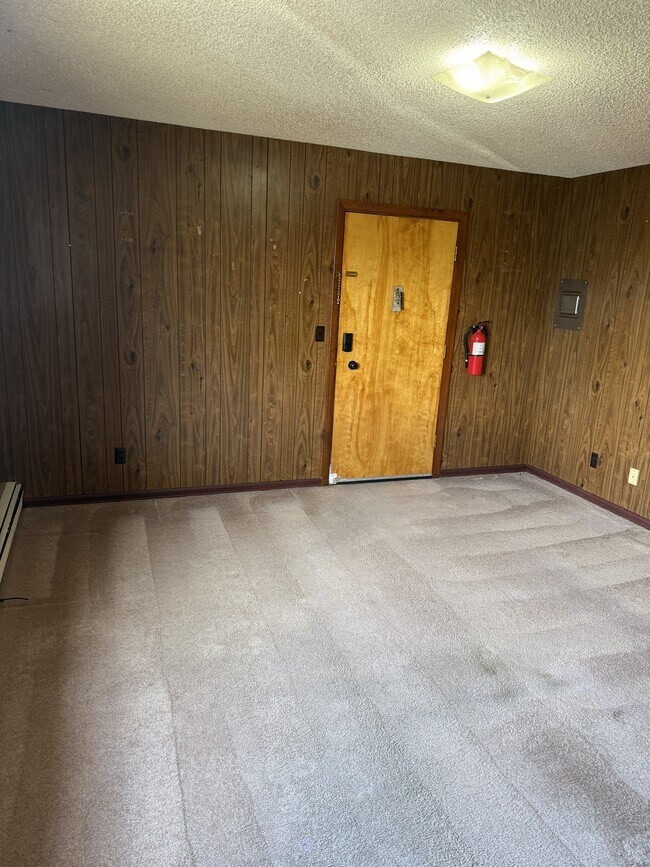 Building Photo - 405 Slater St