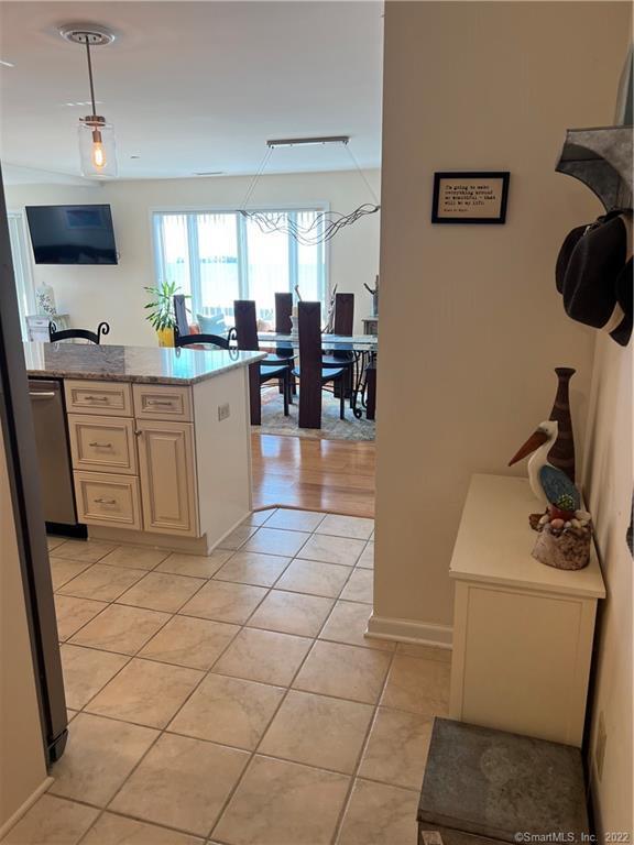 Building Photo - 12 Naugatuck Ave