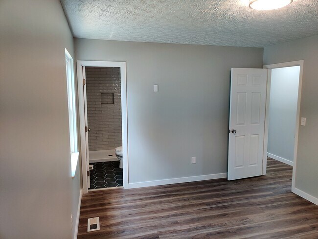 Building Photo - 4211 Aruba Dr