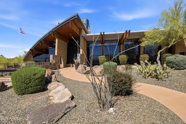Building Photo - 1717 W Buckhorn Trail