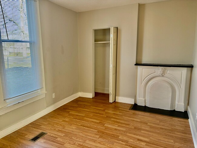 Building Photo - Updated 3BR/2BA House in Portland with bon...