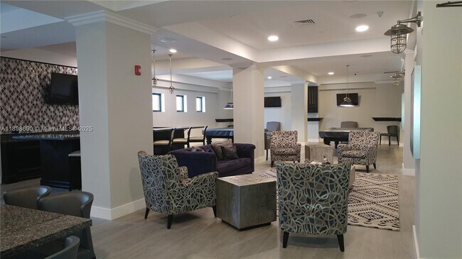 Building Photo - 2501 S Ocean Dr