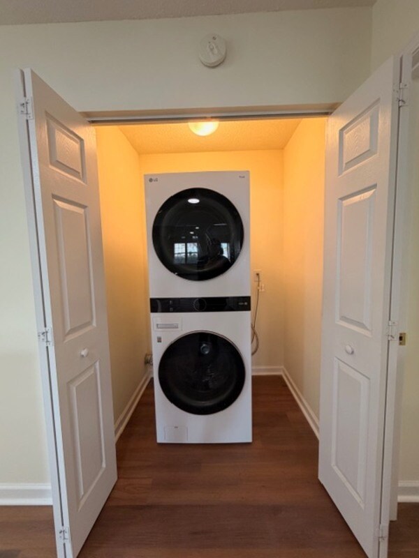 Building Photo - 432 Dahoon Dr