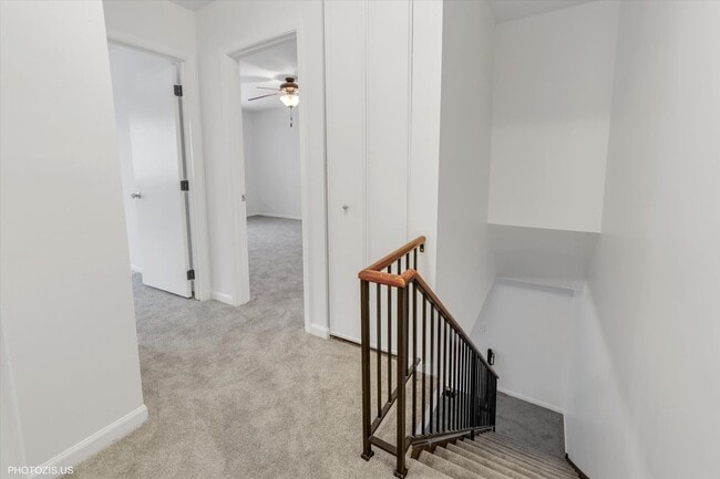 Building Photo - 854 Cambridge Pl