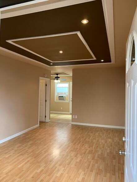 Building Photo - 4413 1/2 Illinois St