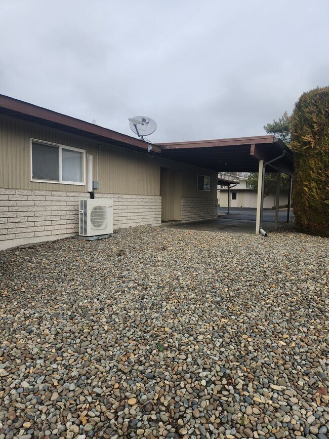 Building Photo - p513