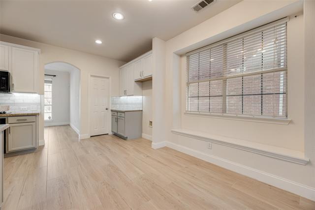 Building Photo - 5525 Buckskin Dr