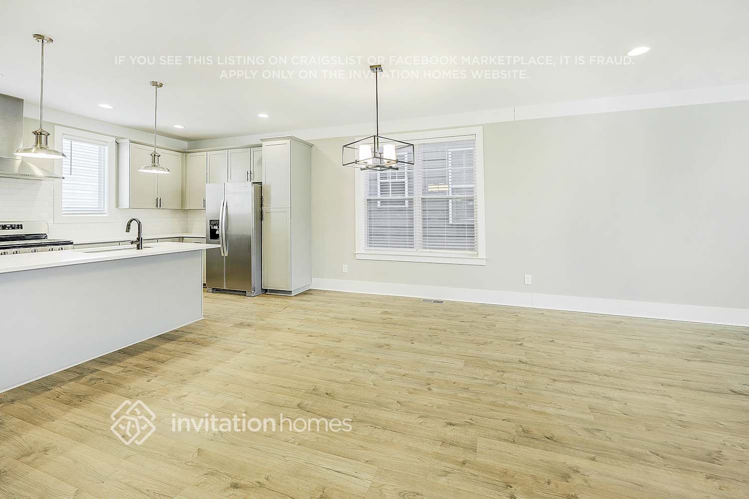 Building Photo - 647 Vernon Ave