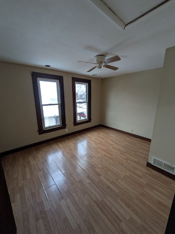 Building Photo - 220 S 8th St