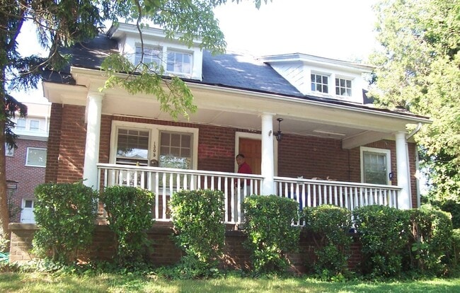 2026-2027 9 bedroom / 4.5 baths School Ye... - 2026-2027 9 bedroom / 4.5 baths  School Ye...